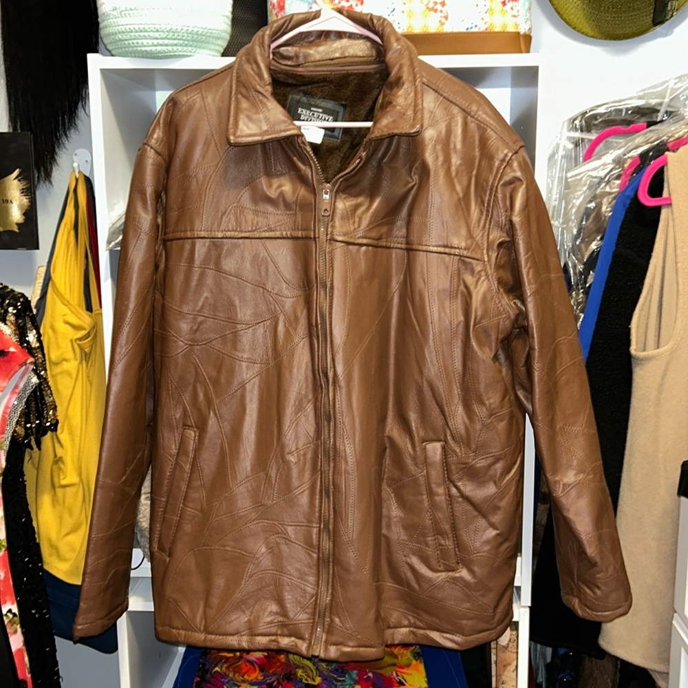Vintage Genuine leather jacket with removable inner faux fur polyester lining